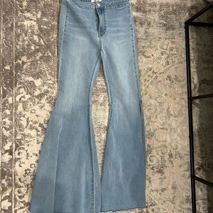 Free people bell bottoms. Size 27. PERFECT condition!